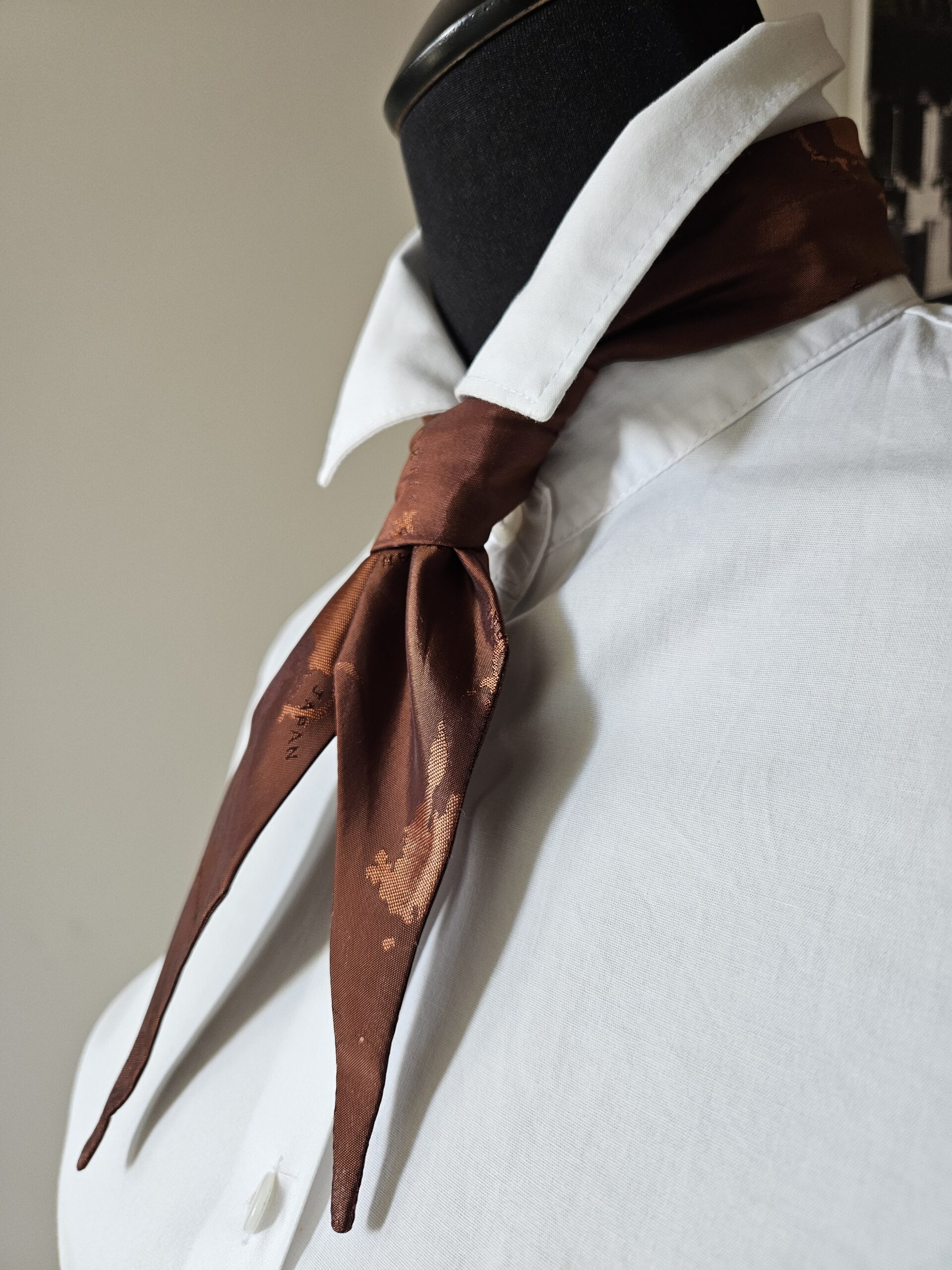 Cravatta da donna - Geographic bronze - immagine 3